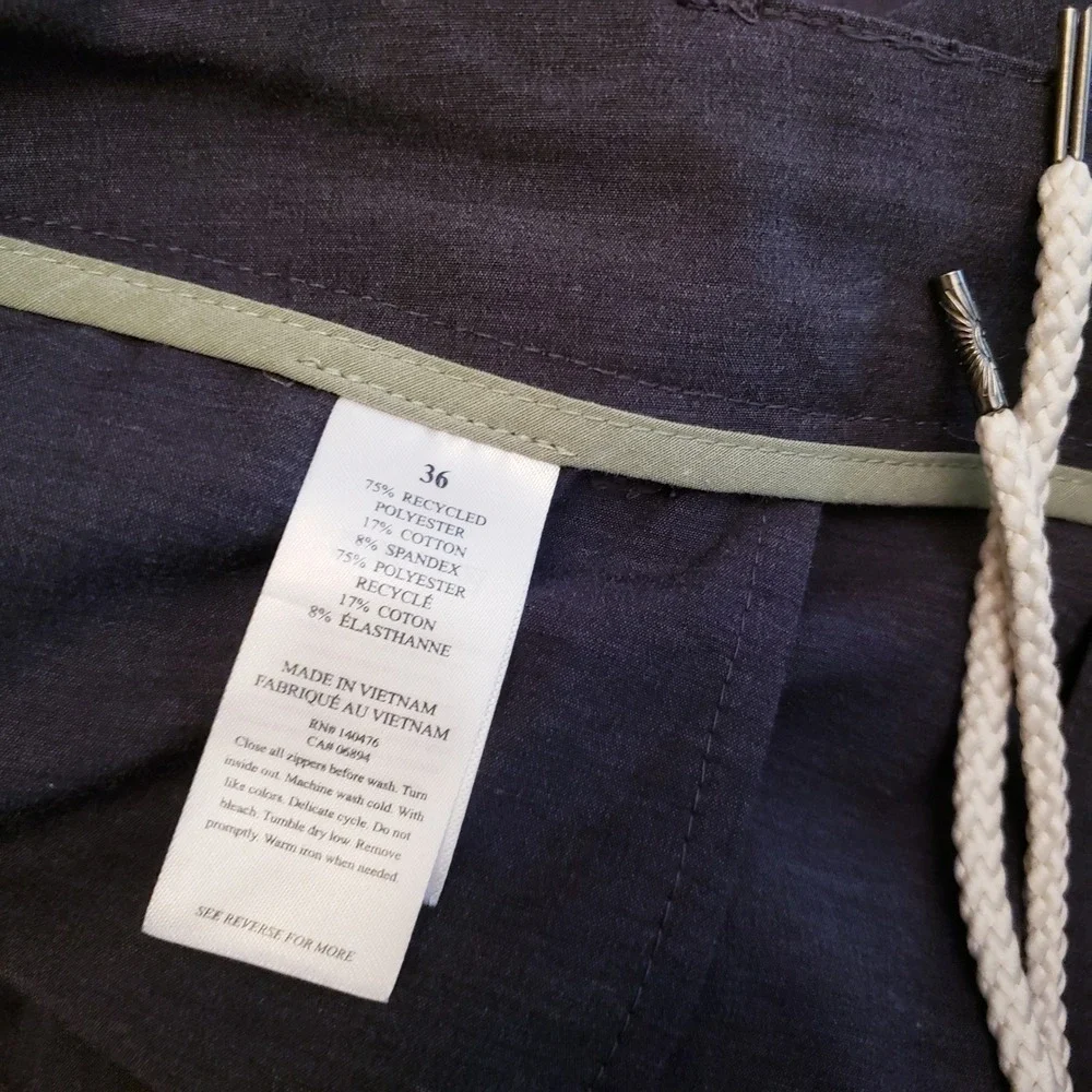 Faherty All Day Mens Navy Blue Hybrid Quick Dry Stretch Flat Front Shorts Sz 36